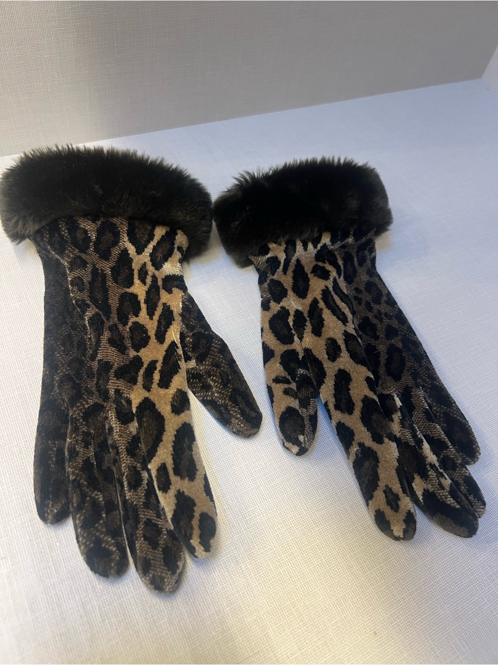 Leopard Print Faux Fur Trim Women's Gloves